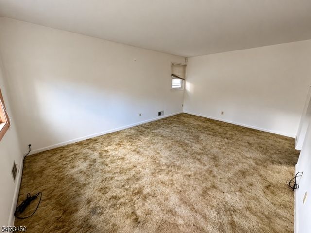 1406 Bower St, Linden City, NJ 07036