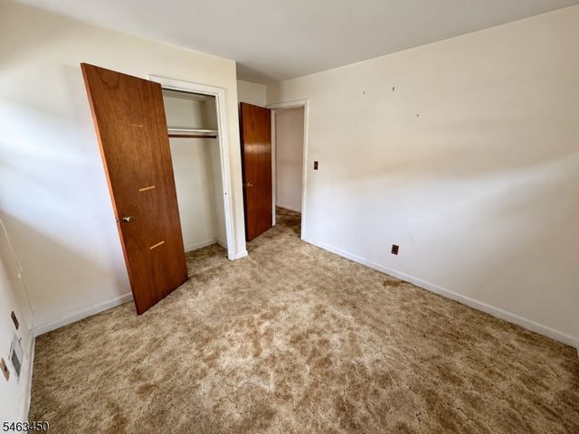 1406 Bower St, Linden City, NJ 07036