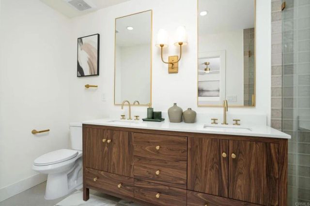 18438 Los Alimos St, Northridge, CA 91326