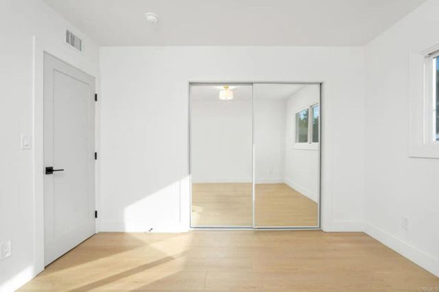 18438 Los Alimos St, Northridge, CA 91326