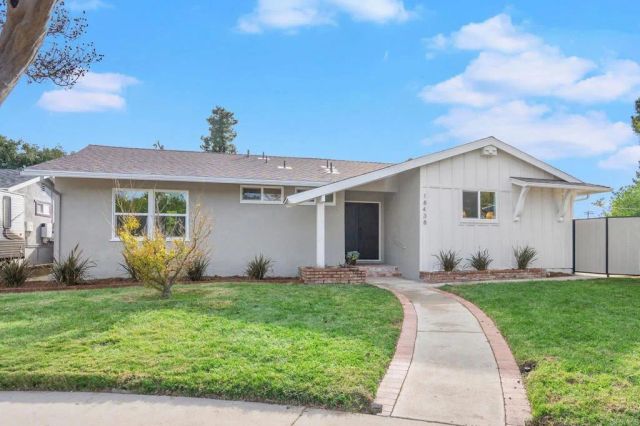 18438 Los Alimos St, Northridge, CA 91326