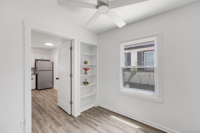 2147 E Almont Street, Ferndale, MI 48220