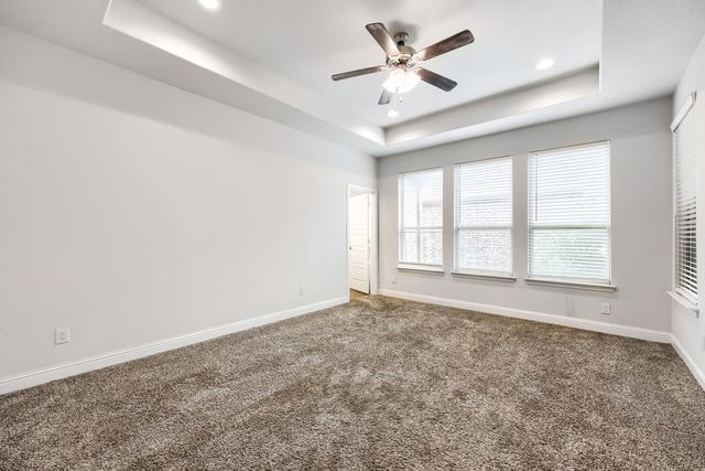 716 10th Street, Argyle, TX 76226