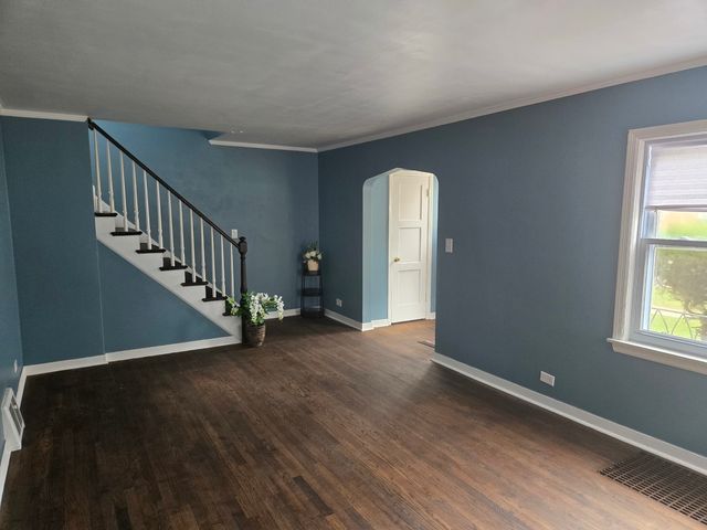 2106 S 22nd Avenue, Broadview, IL 60155