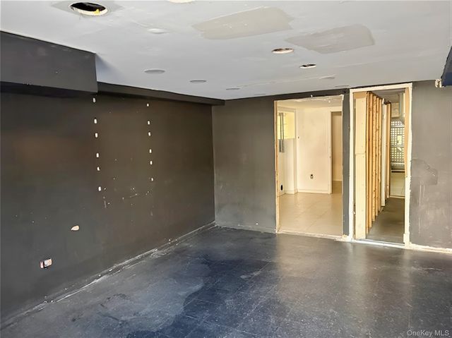13624 220th Street, Springfield Gardens, NY 11413
