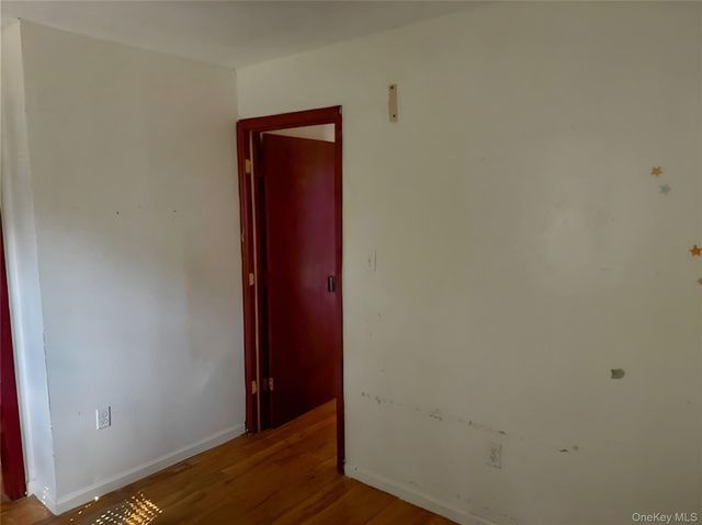 13624 220th Street, Springfield Gardens, NY 11413