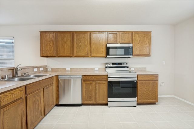 228 Great Plains Avenue, Dallas, TX 75241