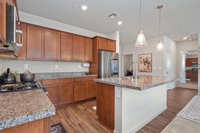 4236 Roanne Way, Rancho Cordova, CA 95742