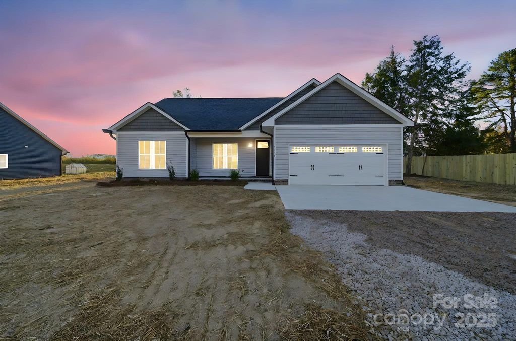 7657 Tuckaseegee Road, Kannapolis, NC 28081