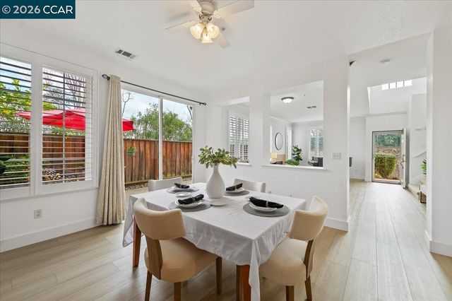 7323 Croy Ln, Dublin, CA 94568