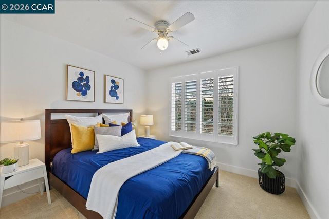 7323 Croy Ln, Dublin, CA 94568