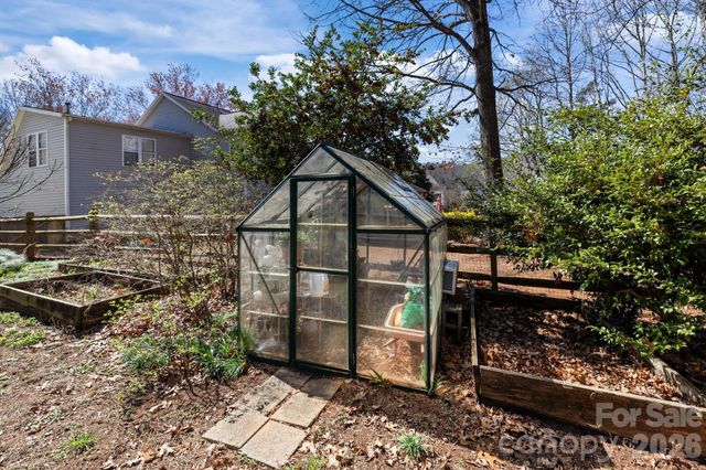 13702 Chambray Lane, Charlotte, NC 28278