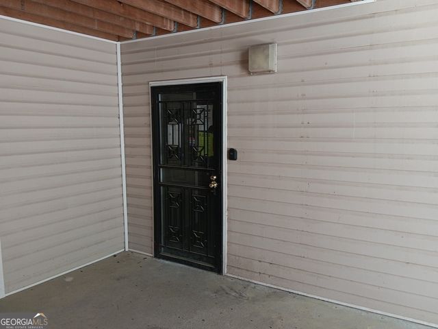 3229 Fairington Drive, Lithonia, GA 30038