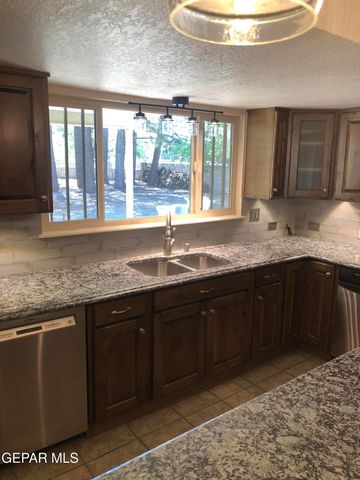 5410 NASTASE Place, El Paso, TX 79932