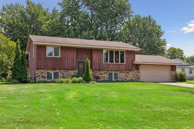8131 6th Street NE, Spring Lake Park, MN 55432