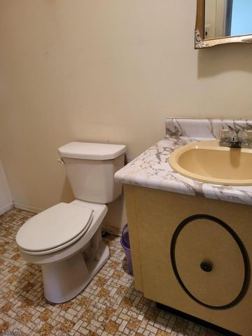 139 Webster Dr, Wayne Twp., NJ 07470