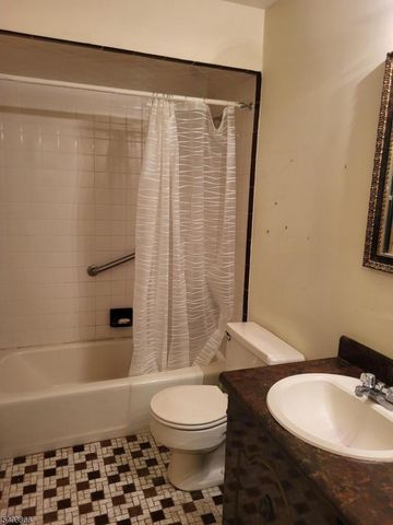 139 Webster Dr, Wayne Twp., NJ 07470