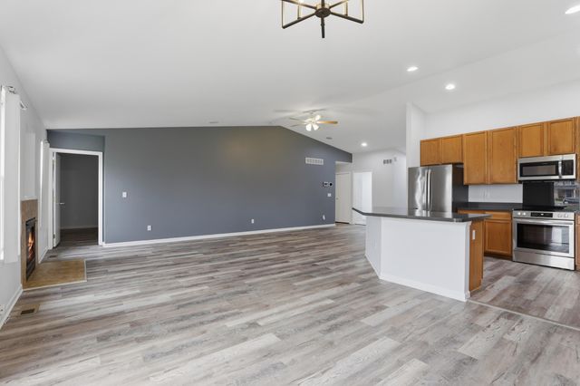 42122 Richmond Drive, Van Buren Twp, MI 48111