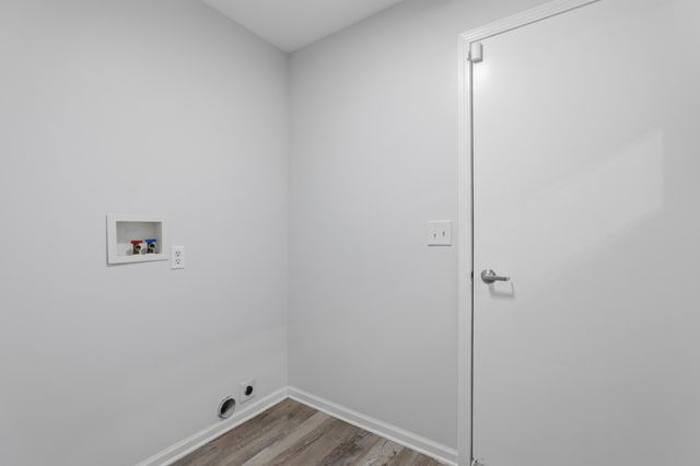 42122 Richmond Drive, Van Buren Twp, MI 48111