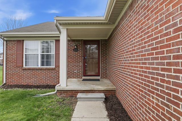 42122 Richmond Drive, Van Buren Twp, MI 48111