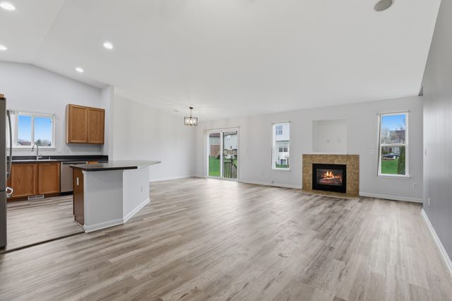 42122 Richmond Drive, Van Buren Twp, MI 48111