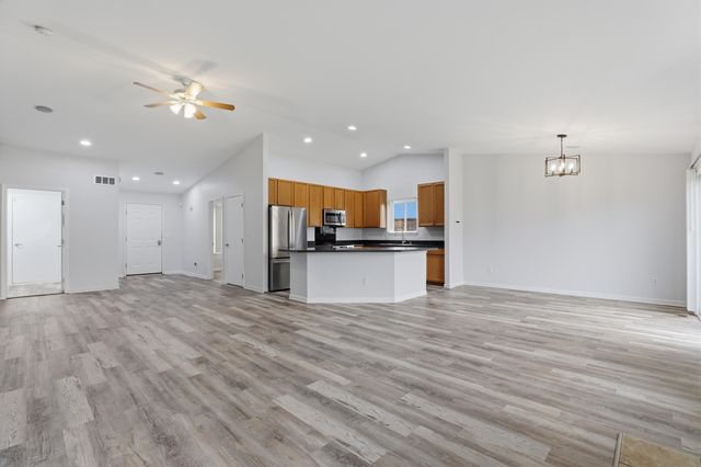 42122 Richmond Drive, Van Buren Twp, MI 48111