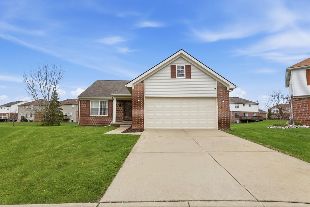 42122 Richmond Drive, Van Buren Twp, MI 48111