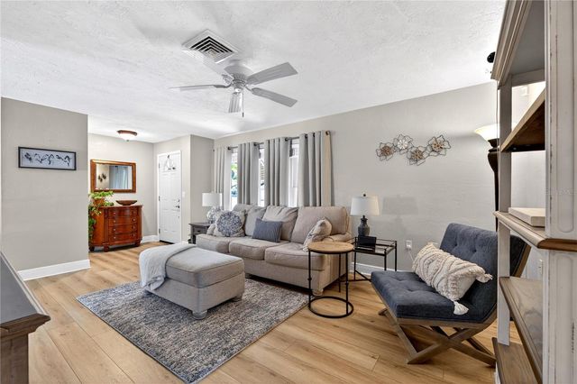 13961 86TH AVENUE, Seminole, FL 33776