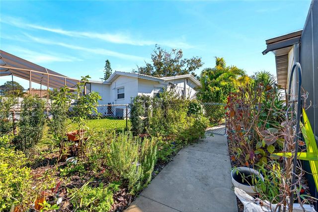 13961 86TH AVENUE, Seminole, FL 33776