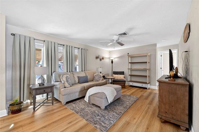 13961 86TH AVENUE, Seminole, FL 33776