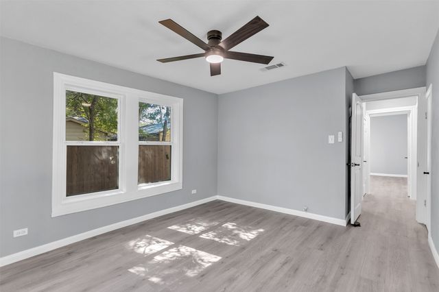 904 N Virginia Street, Terrell, TX 75160