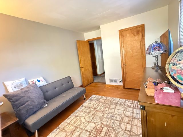 815 N Brinton Avenue, Dixon, IL 61021