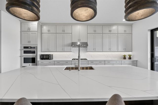 2508 WATERFRONT CIRCLE, Sarasota, FL 34240