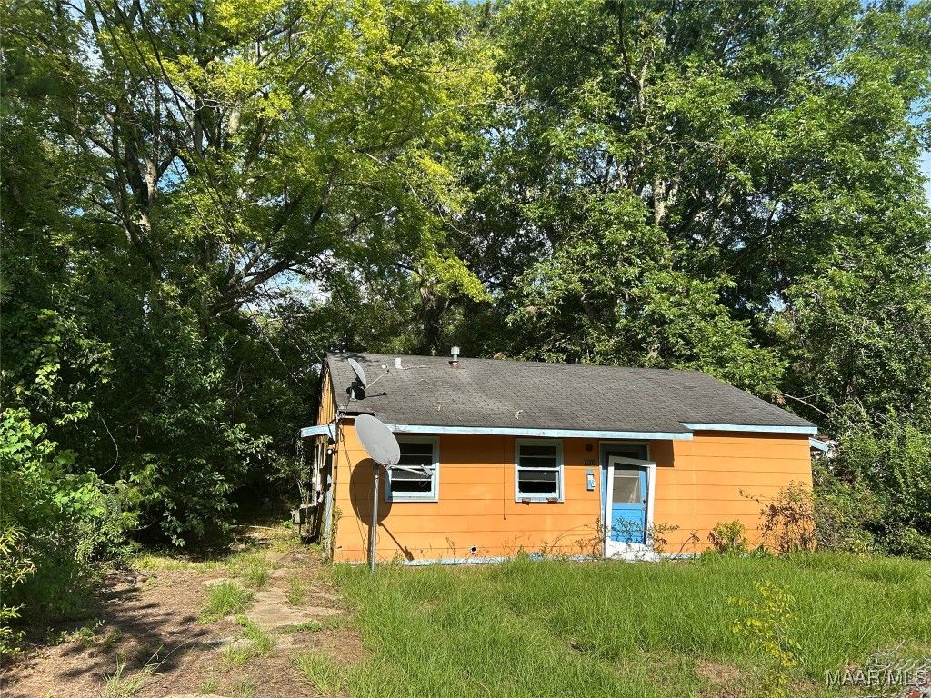 3425 DENNIS Avenue, Montgomery, AL 36108