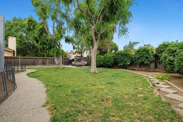 4091 N Katy Avenue, Fresno, CA 93722