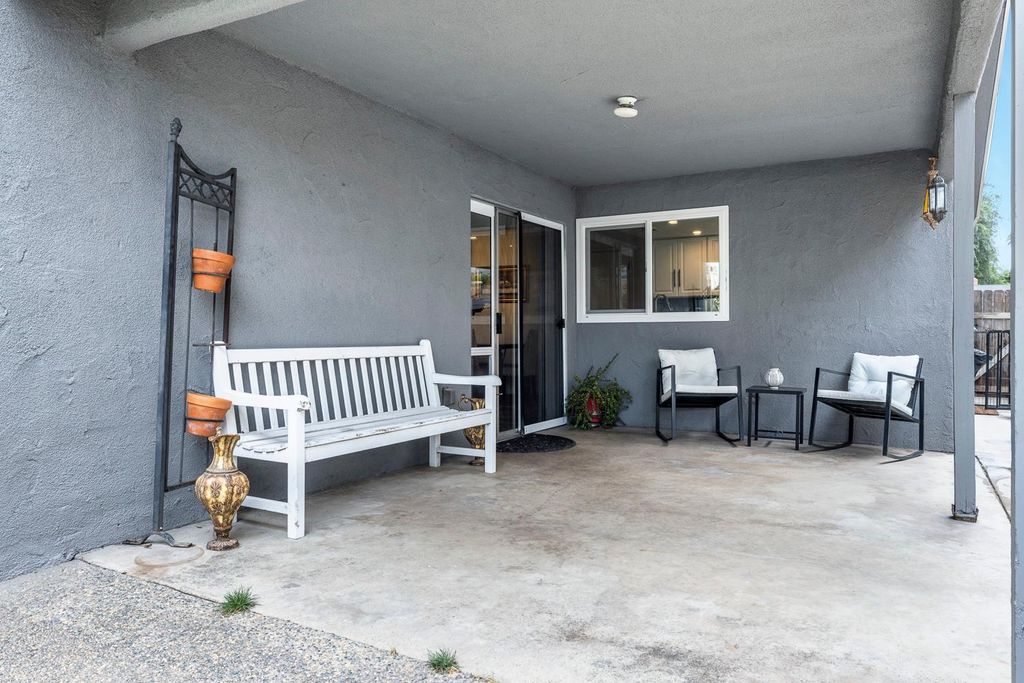 Image 30 of property listing at 4091 N Katy Avenue, Fresno, CA 93722