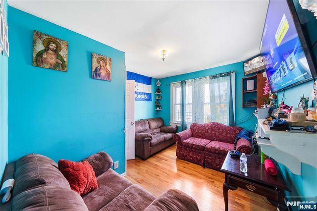 1460 Clinton Avenue, Irvington, NJ 07111
