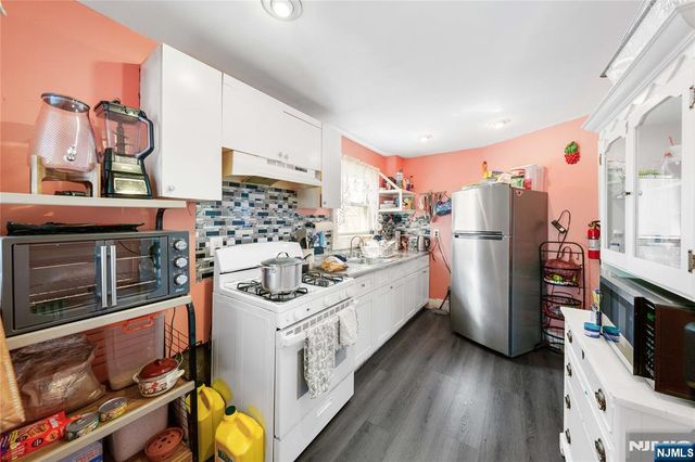 1460 Clinton Avenue, Irvington, NJ 07111