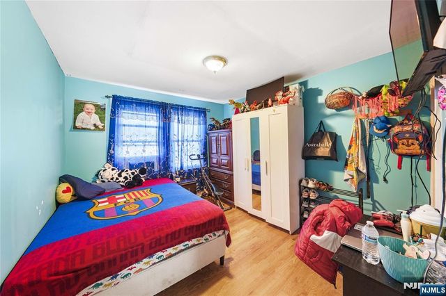 1460 Clinton Avenue, Irvington, NJ 07111