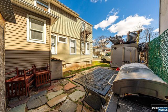 1460 Clinton Avenue, Irvington, NJ 07111