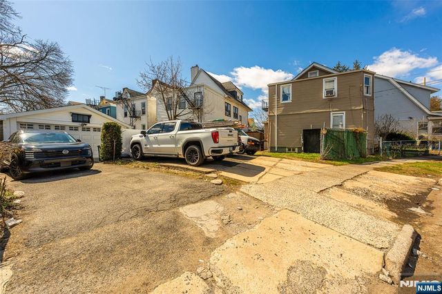 1460 Clinton Avenue, Irvington, NJ 07111