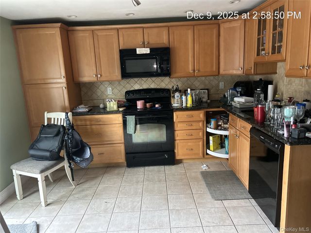 30 Balsam Drive, Medford, NY 11763