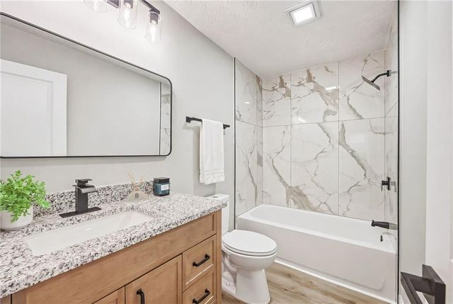 3721 Greentree Farms Drive, Decatur, GA 30034