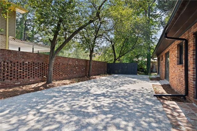 3721 Greentree Farms Drive, Decatur, GA 30034