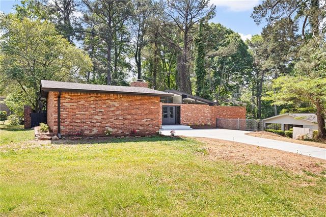 3721 Greentree Farms Drive, Decatur, GA 30034