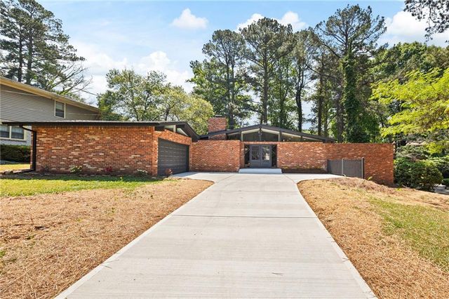 3721 Greentree Farms Drive, Decatur, GA 30034