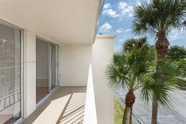 7777 SW 86th St F1-310, Miami, FL 33143