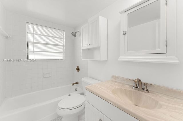 7777 SW 86th St F1-310, Miami, FL 33143