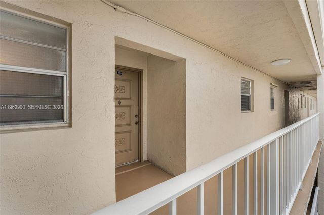 7777 SW 86th St F1-310, Miami, FL 33143