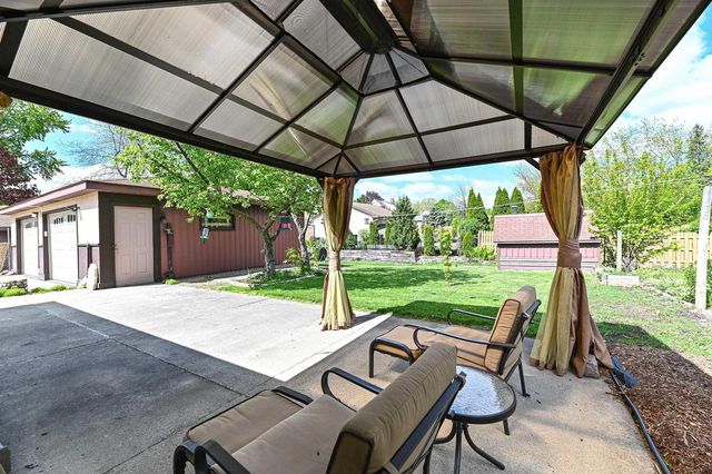 4265 68th STREET, Greenfield, WI 53220